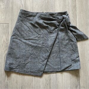 Aritzia Wilfred grey plaid mini skirt with tie detail